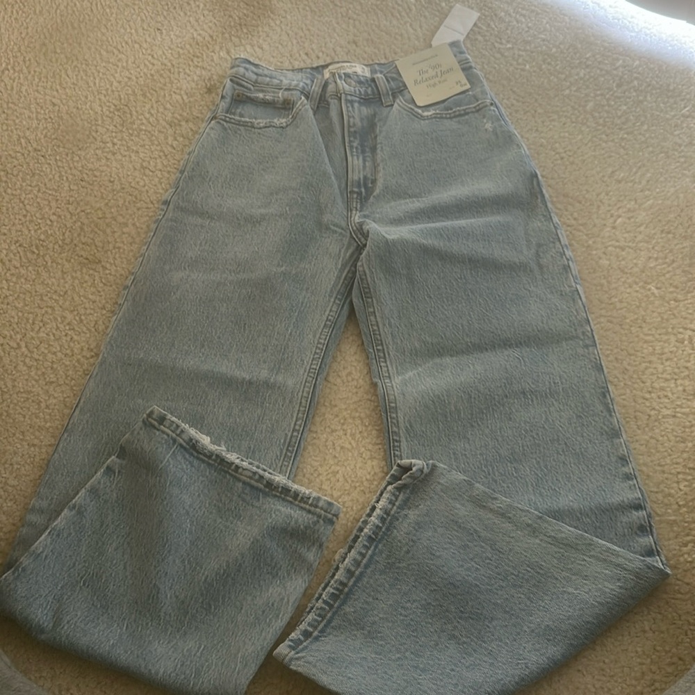 brand new women’s abercrombie and fitch 90s relaxed jeans sz 25/0xs light raw hm